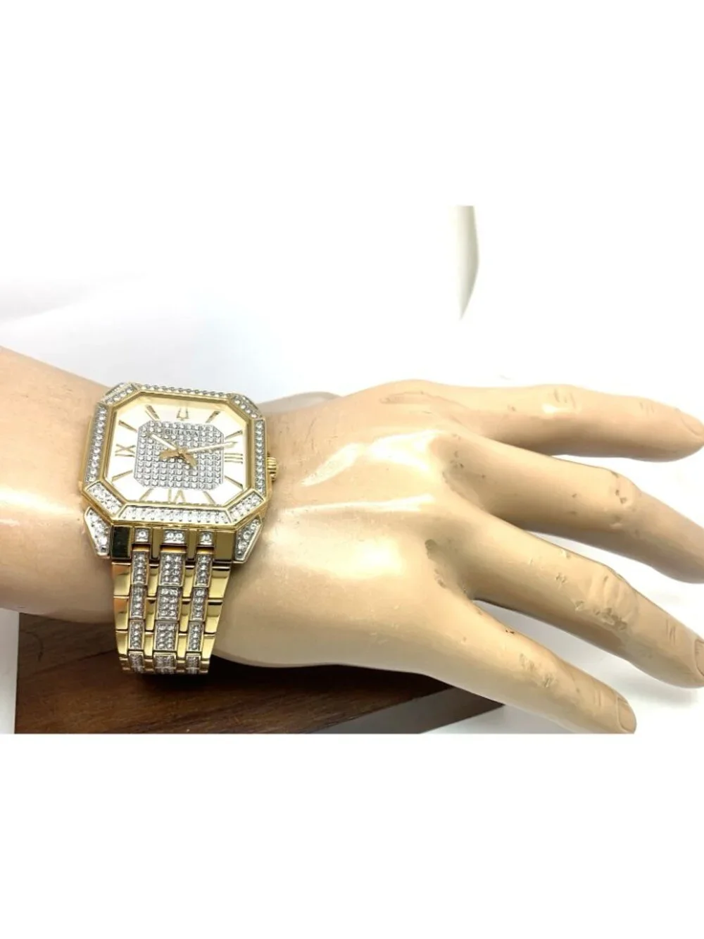Bulova Men's Watch 98A295 Octava Quartz Crystal Pave Gold Stainless Steel 40mm